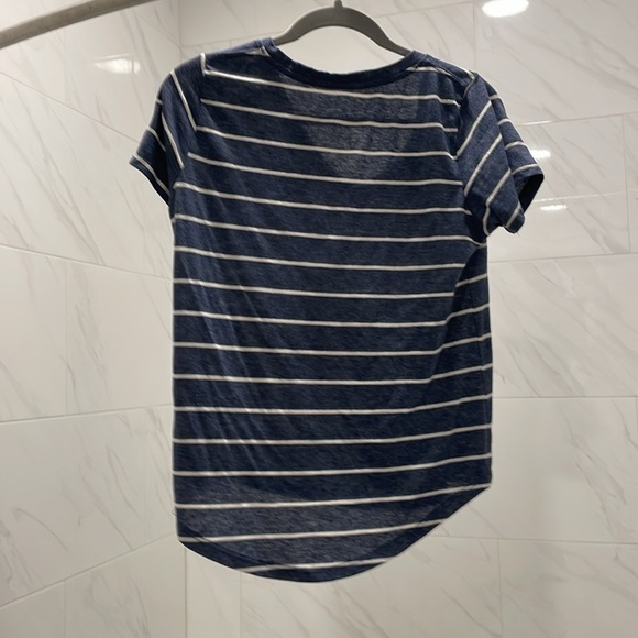Blue and white striped tshirt - Picture 4 of 4